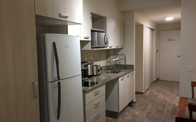 Urbana Suites & Studios 440
