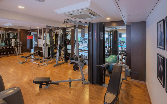 Oakwood Residence Naylor Road Pune