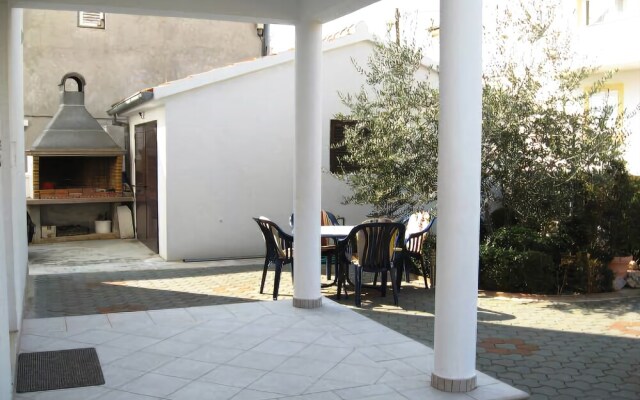 Apartment Mirjana