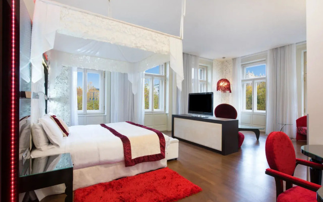 Verno House Budapest, Vignette Collection by IHG