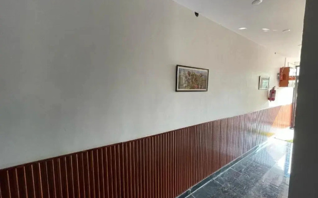 Hotel Arrow 19 by OYO Rooms