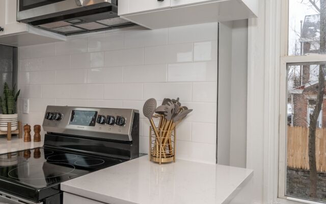 The Luxe Spot Suites