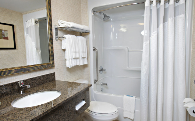 Comfort Inn & Suites