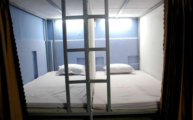 Aloha Saigon - Hostel - Adults Only