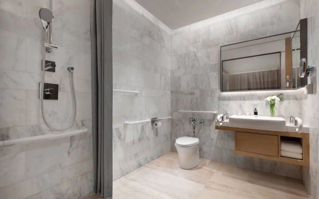 Courtyard by Marriott Shenzhen Bay