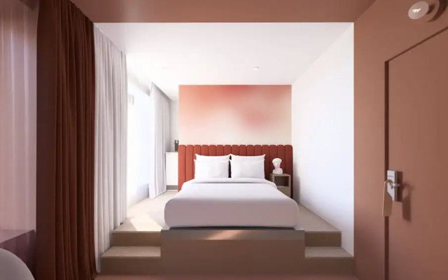 Rose Hôtel Invisible