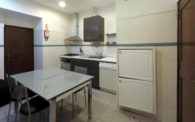 Bisengototo Homestay
