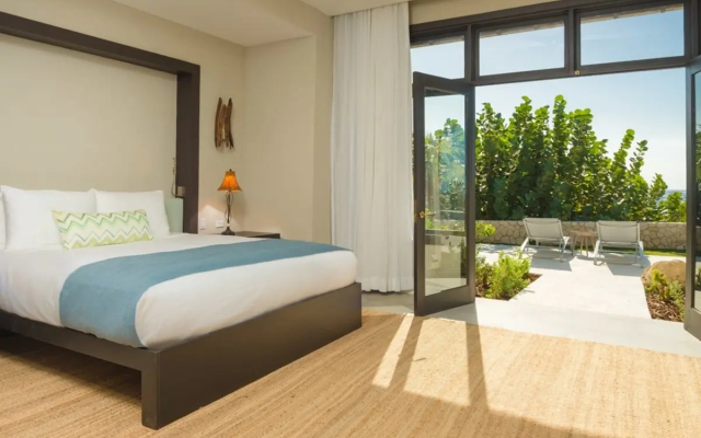 The Cliff Hotel