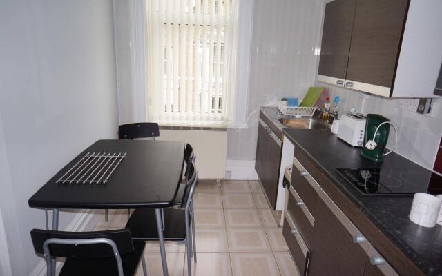 Shores Holiday Apartments