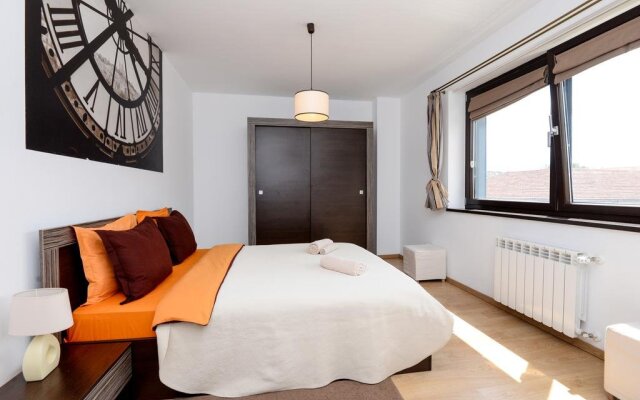 Madrid Apartments Cherkovna