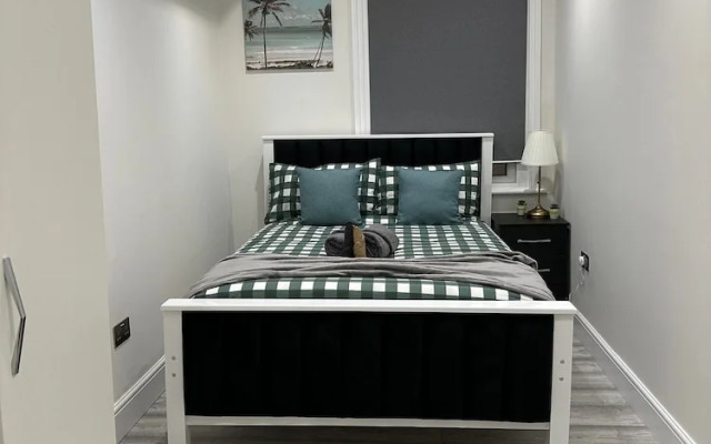 Studio Flat in London