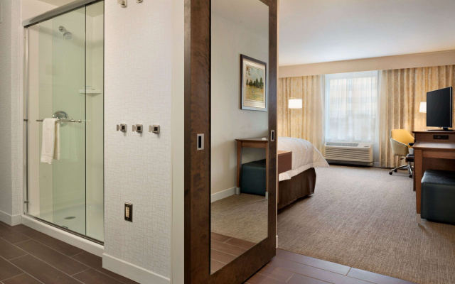 Hampton Inn Lincoln Airport