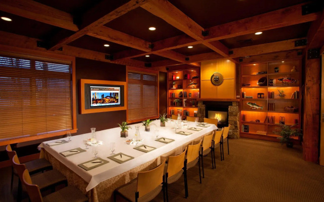 Willows Lodge