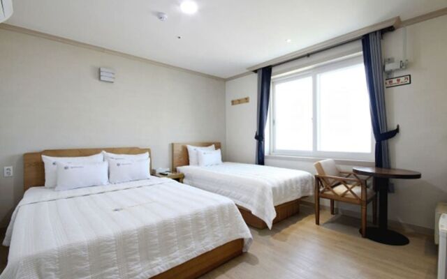 Yeosu MJ Motel