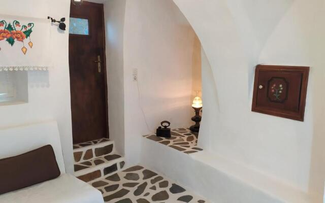 «Astrofeggia» A private stone house Nature-Seaview