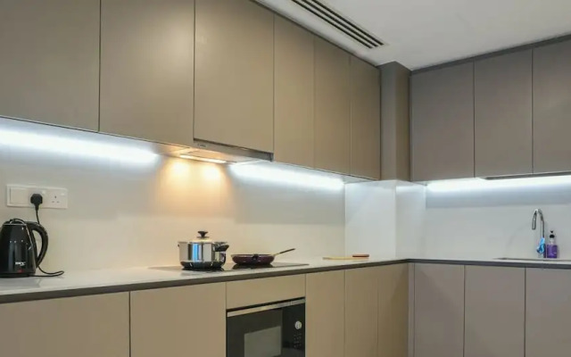 Eaton Residence KLCC by Royal