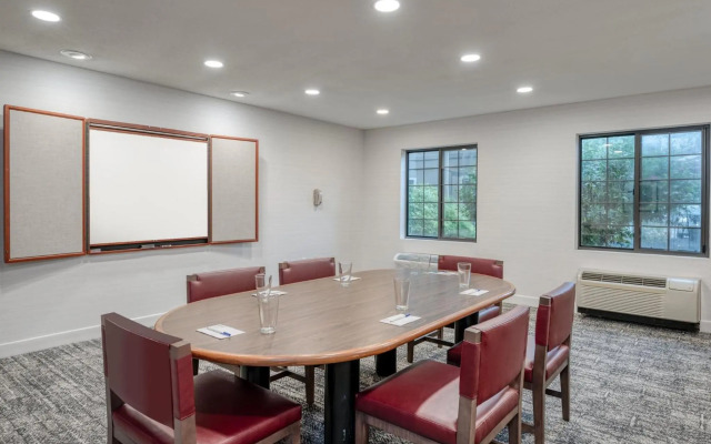 Staybridge Suites Allentown Bethlehem Airport by IHG