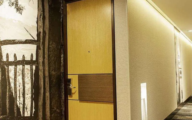 EK Hotel By Preferred Hotels Group