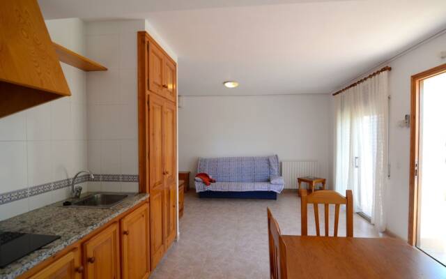 Apartamentos Hostal La Gola