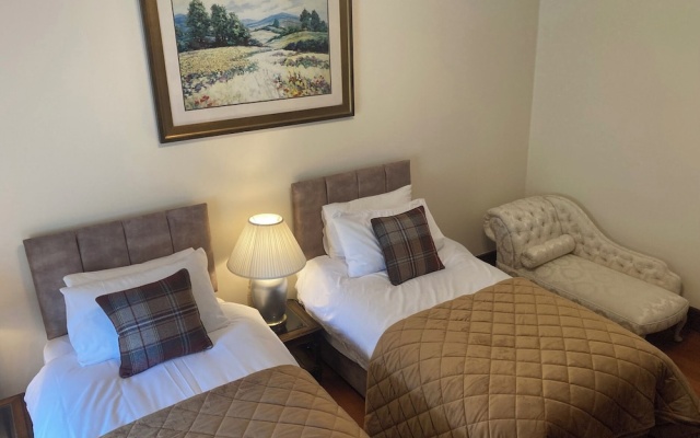 Rob Roy Apartment