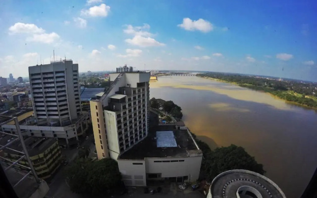 Pelangi Mall Condominum by iHost