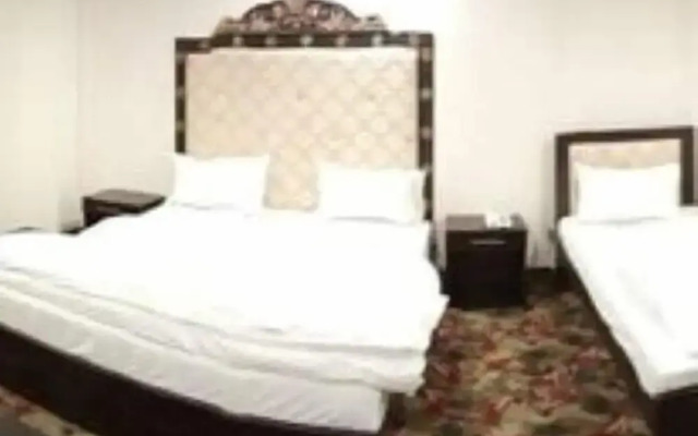 Iconic Hotel & Restaurant