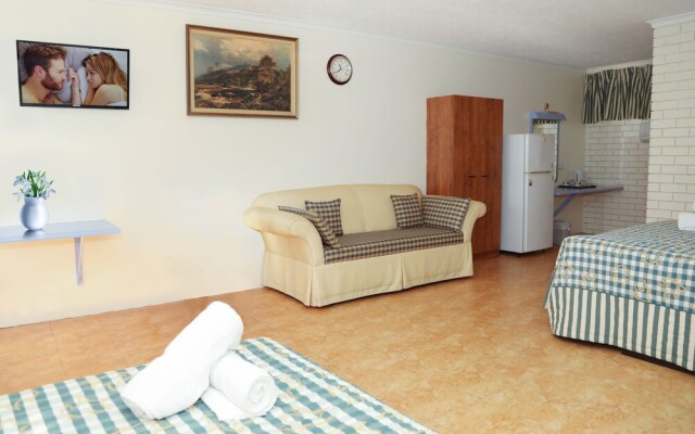 Queenslander Motel