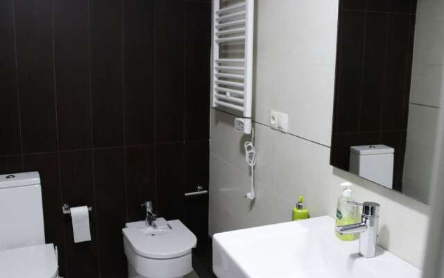 Precioso apartamento al lado de las Torres de Serrano