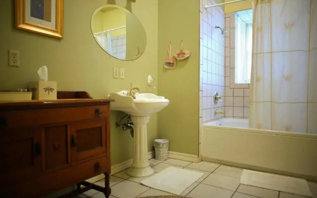 A Yellow Rose B&B