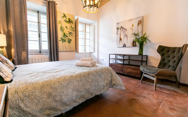 Apartamento 3 Dormitorios en Calle San Vicente.