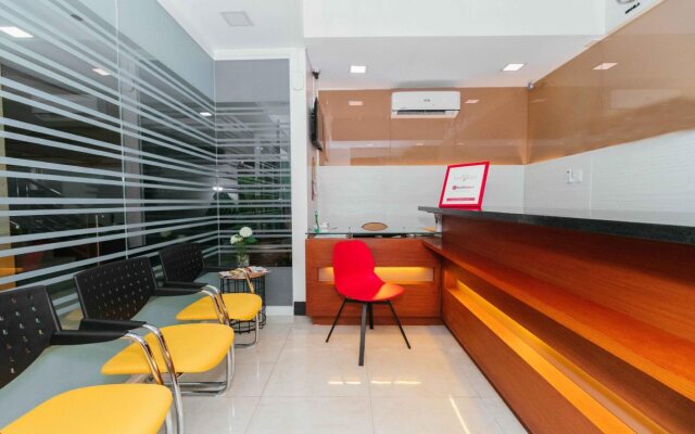 RedDoorz Premium @ Sampaloc Makati