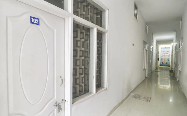Motel Vishesh by OYO Rooms
