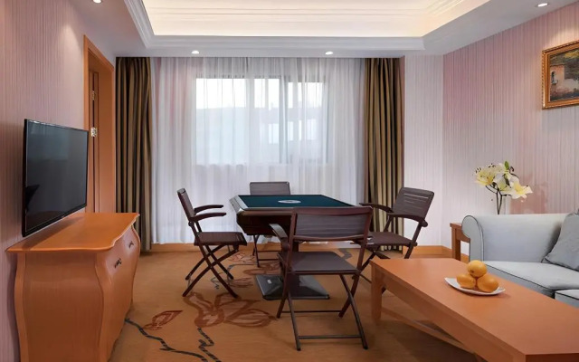 Vienna Hotel (Bolo West Bus Station)