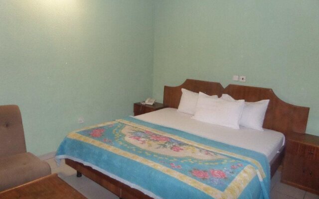 Molarex Hotel
