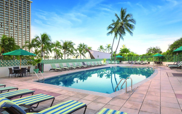 Waikiki Marina Resort at the Ilikai
