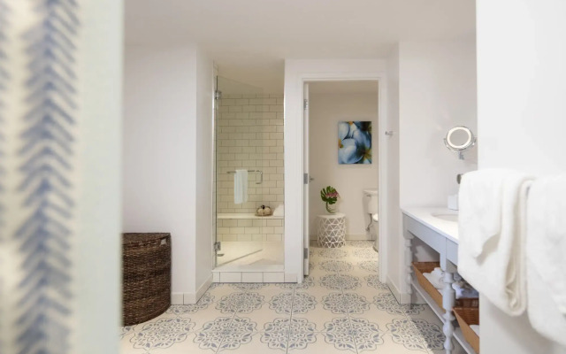 Universal's Loews Sapphire Falls Resort