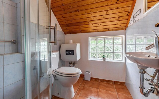 Amazing Home in Liznjan With 4 Bedrooms, Wifi and Outdoor Swimming Pool