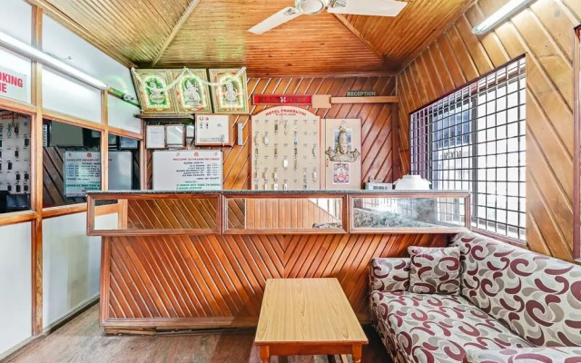 Spot on 49092 Hotel Prakruthi Boarding & Lodging