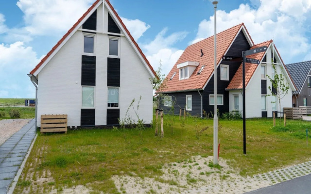 Holiday Home in Scherpenisse With Garden