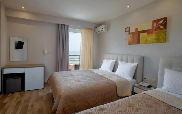 Irini Hotel