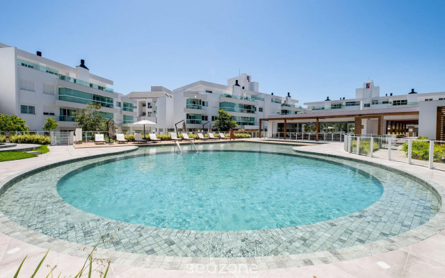 Cobertura C/jacuzzi e Churrasq em Jurere Rvo401