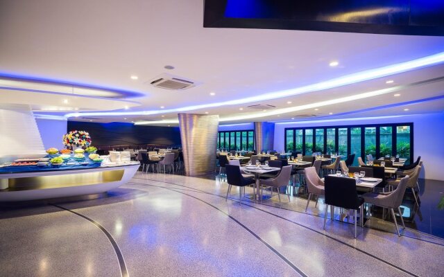 Blue Boat Hotel JC