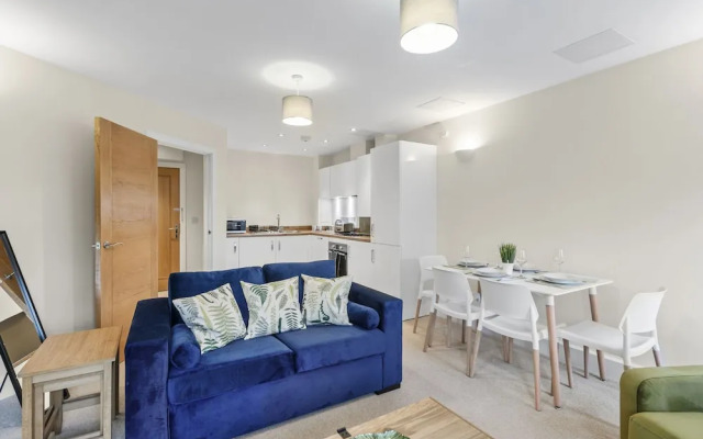 Sapphire Serviced Apartment
