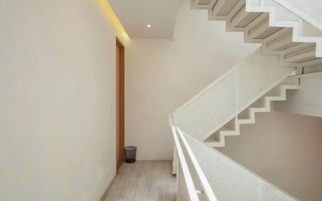 Urbanview Hotel Odori Pondok Indah