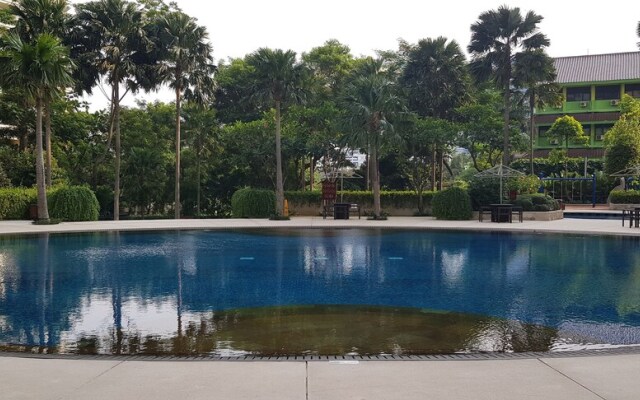 Apatel Pakubuwono View