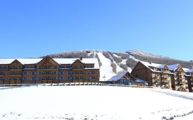 Burke Mountain Hotel & Conference Center