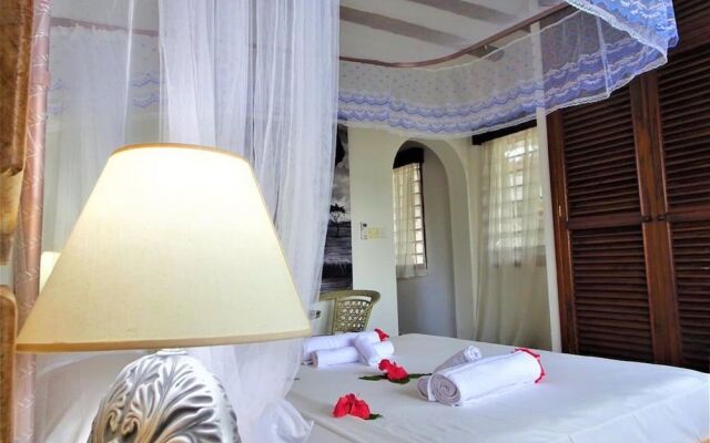 Mugumo Resort