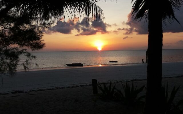 White Dream Lodge & Restaurant