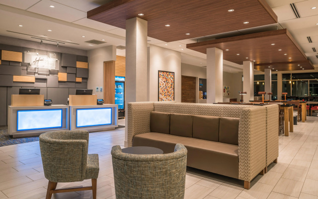 Holiday Inn Express & Suites Farmville by IHG