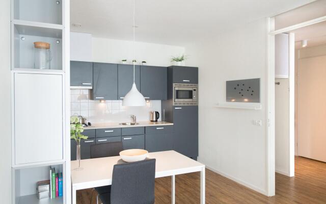 Modern Apartment Near the Beach